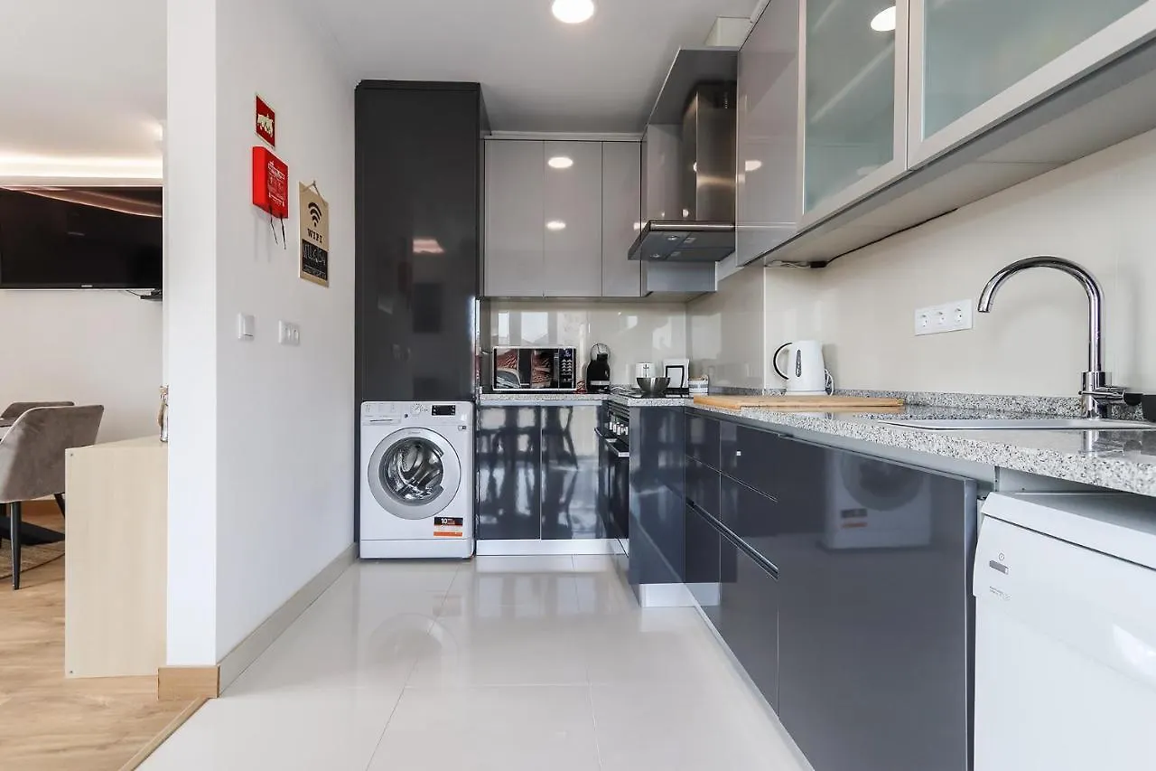 Apartment 66 With Parking Place Lisbon